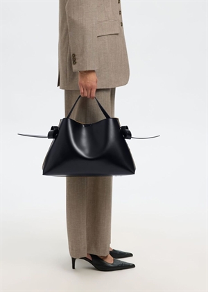 Stella medium leather bag Sort Selected Femme